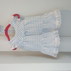Dani adorable blue and white dress with matching bonnet.  Size 18 months